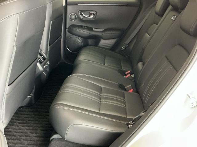 ZR-V Z ドラレコ ナビ Rカメラ ブルートゥース Dレコ 盗難防止システム インテリキー カーテンエアバック 地デジ VSA クルコン USB エアコン ターボ 本革シ-ト クリアランスソナー 整備記録簿(54枚目)