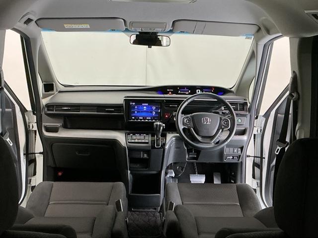 ステップワゴンスパーダ スパーダホンダセンシング ナビ Rカメラ 後席モニター フルセグ 盗難防止 助手席エアバッグ Wパワスラ 記録簿有 地デジ LEDライト 横滑り防止システム オートエアコン リアカメラ USB 三列シート アイドリングS(2枚目)