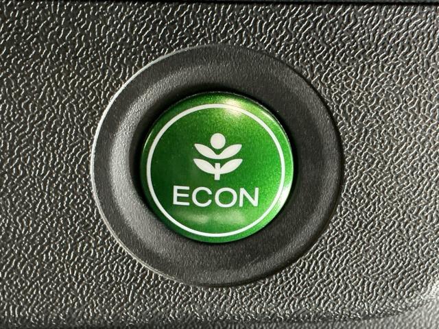 ステップワゴンスパーダ スパーダホンダセンシング ナビ Rカメラ 後席モニター フルセグ 盗難防止 助手席エアバッグ Wパワスラ 記録簿有 地デジ LEDライト 横滑り防止システム オートエアコン リアカメラ USB 三列シート アイドリングS(27枚目)