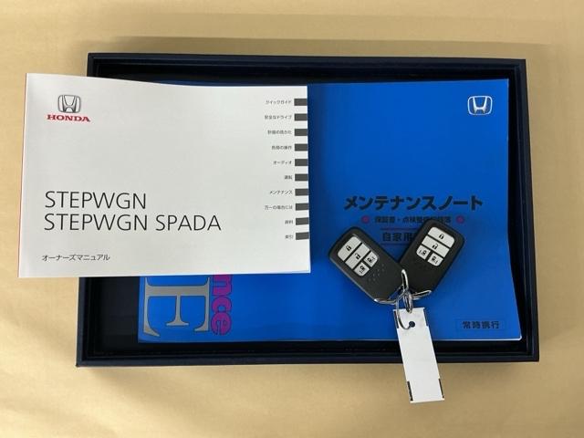 ステップワゴンスパーダ スパーダホンダセンシング ナビ Rカメラ 後席モニター フルセグ 盗難防止 助手席エアバッグ Wパワスラ 記録簿有 地デジ LEDライト 横滑り防止システム オートエアコン リアカメラ USB 三列シート アイドリングS(31枚目)