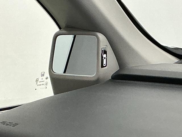 ステップワゴンスパーダ スパーダホンダセンシング ナビ Rカメラ 後席モニター フルセグ 盗難防止 助手席エアバッグ Wパワスラ 記録簿有 地デジ LEDライト 横滑り防止システム オートエアコン リアカメラ USB 三列シート アイドリングS(66枚目)