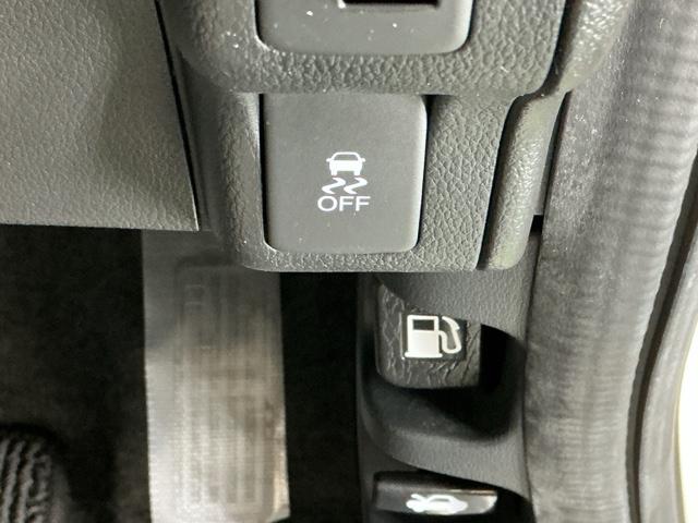 Ｎ－ＢＯＸ Ｇ・Ｌパッケージ　ナビ　Ｒカメラ　ブルートゥース　ワンセグＴＶ　Ｉ－ＳＴＯＰ　ベンチ席　メンテナンスノート　カラーバックモニター　全席ＰＷ　イモビライザー　１セグ　ＡＡＣ　横滑り防止　スマートキー　ＡＢＳ　ＥＴＣ（21枚目）