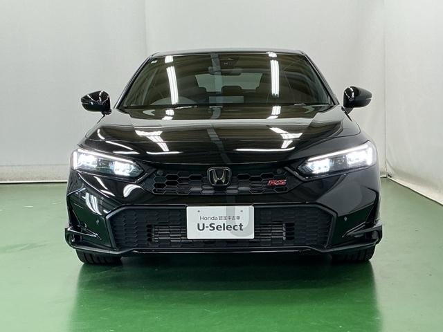 シビック ＲＳ　ディスプレオーディオ　ブルートゥース　Ｒカメラ　ＬＥＤヘッド　コーナーセンサー　衝突被害軽減ブレーキ　Ｂカメラ　シートヒーター　パワ－シ－ト　フルセグＴＶ　スマートキー　クルーズコントロール　ＵＳＢ（6枚目）