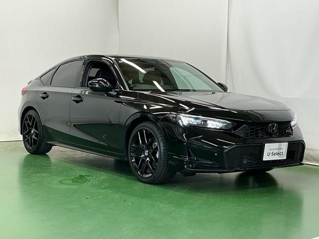 シビック ＲＳ　ディスプレオーディオ　ブルートゥース　Ｒカメラ　ＬＥＤヘッド　コーナーセンサー　衝突被害軽減ブレーキ　Ｂカメラ　シートヒーター　パワ－シ－ト　フルセグＴＶ　スマートキー　クルーズコントロール　ＵＳＢ（7枚目）