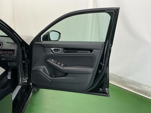 シビック ＲＳ　ディスプレオーディオ　ブルートゥース　Ｒカメラ　ＬＥＤヘッド　コーナーセンサー　衝突被害軽減ブレーキ　Ｂカメラ　シートヒーター　パワ－シ－ト　フルセグＴＶ　スマートキー　クルーズコントロール　ＵＳＢ（59枚目）