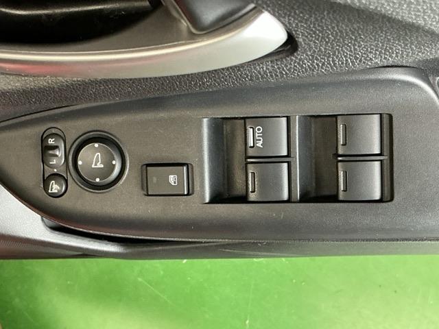 フィットハイブリッド Ｆパッケージコンフォートエディション　ナビ　Ｒカメラ　ブルートゥース　フルセグ　セキュリティアラーム　リアカメラ　ＥＴＣ車載器　エアコン　スマートキー　アイドリングストップ　キーレス　ＬＥＤ　ＶＳＡ　前席シートヒーター　ＡＢＳ　ＤＶＤ再生（64枚目）