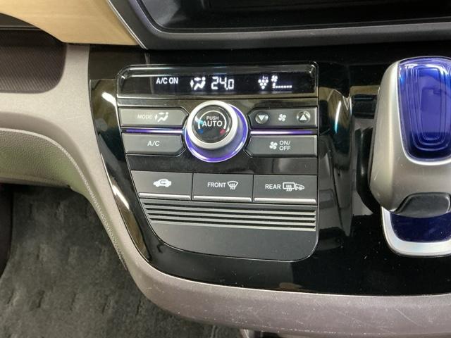 フリードハイブリッド ハイブリッド・Gホンダセンシング ドラレコ Rカメラ ワンセグTV CD ETC 軽減ブレーキ キーフリーシステム 記録簿 ECON 後カメラ Aクルーズ LEDヘッドランプ 横滑防止 ドライブレコーダ パワーウインドウ 3列シート(15枚目)