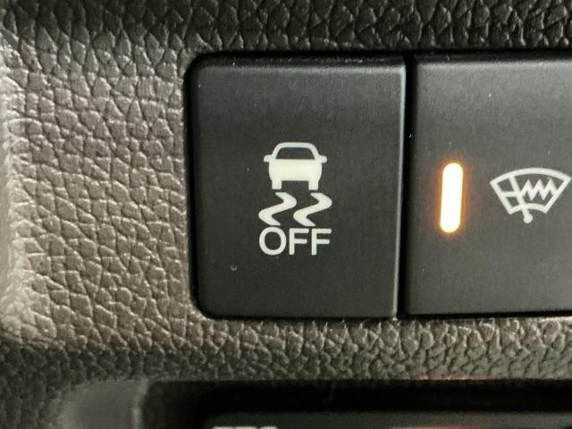 フリードハイブリッド ハイブリッド・Gホンダセンシング ドラレコ Rカメラ ワンセグTV CD ETC 軽減ブレーキ キーフリーシステム 記録簿 ECON 後カメラ Aクルーズ LEDヘッドランプ 横滑防止 ドライブレコーダ パワーウインドウ 3列シート(26枚目)