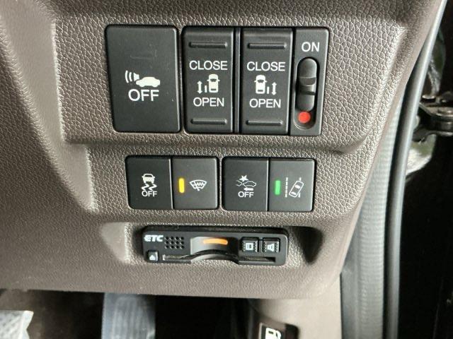 フリードハイブリッド ハイブリッド・Gホンダセンシング ドラレコ Rカメラ ワンセグTV CD ETC 軽減ブレーキ キーフリーシステム 記録簿 ECON 後カメラ Aクルーズ LEDヘッドランプ 横滑防止 ドライブレコーダ パワーウインドウ 3列シート(29枚目)