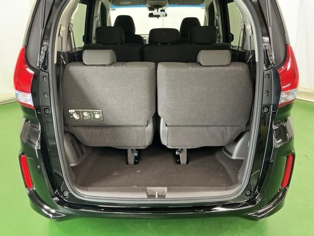 フリードハイブリッド ハイブリッド・Gホンダセンシング ドラレコ Rカメラ ワンセグTV CD ETC 軽減ブレーキ キーフリーシステム 記録簿 ECON 後カメラ Aクルーズ LEDヘッドランプ 横滑防止 ドライブレコーダ パワーウインドウ 3列シート(31枚目)