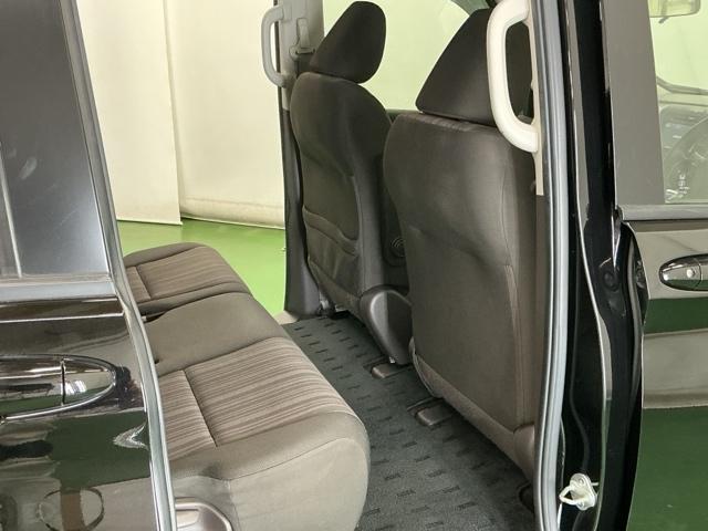 フリードハイブリッド ハイブリッド・Gホンダセンシング ドラレコ Rカメラ ワンセグTV CD ETC 軽減ブレーキ キーフリーシステム 記録簿 ECON 後カメラ Aクルーズ LEDヘッドランプ 横滑防止 ドライブレコーダ パワーウインドウ 3列シート(54枚目)