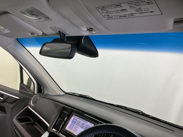 N-WGNカスタム G・ターボパッケージ ナビ ディスチャージヘッドライトHID CD 横滑り防止システム 追突被害軽減ブレーキ ECONモード WSRS イモビ サイドエアバッグ オートクルーズ メンテナンスノート キーフリー ターボモデル(23枚目)