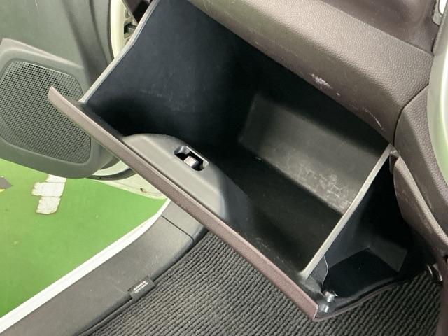 N-WGNカスタム G・ターボパッケージ ナビ ディスチャージヘッドライトHID CD 横滑り防止システム 追突被害軽減ブレーキ ECONモード WSRS イモビ サイドエアバッグ オートクルーズ メンテナンスノート キーフリー ターボモデル(50枚目)