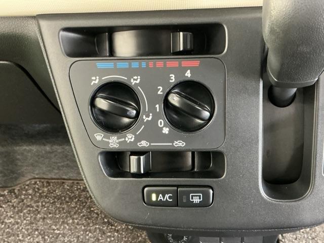 ミラトコット LSAIII LEDヘッドライト CD パーキングセンサー 盗難防止 Wエアバッグ 横滑り防止機能 キーレス エコアイドル カーテンエアバッグ パワーウィンド パワステ ABS エアコン 運転席エアバッグ(12枚目)