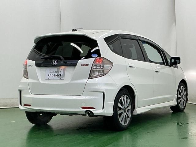 フィット RS CD ETC 16インチアルミホイール 運転席エアバック キ-レス AAC PW ABS パワーステ スマートキーシステム 両席エアバック(8枚目)