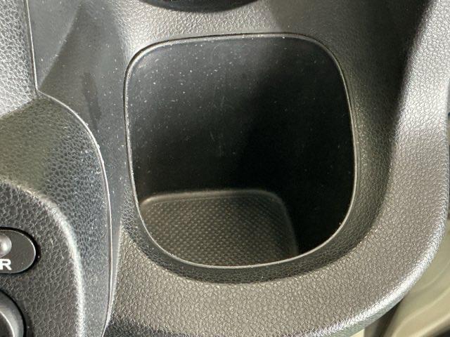 フィット RS CD ETC 16インチアルミホイール 運転席エアバック キ-レス AAC PW ABS パワーステ スマートキーシステム 両席エアバック(16枚目)