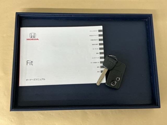 フィット RS CD ETC 16インチアルミホイール 運転席エアバック キ-レス AAC PW ABS パワーステ スマートキーシステム 両席エアバック(25枚目)
