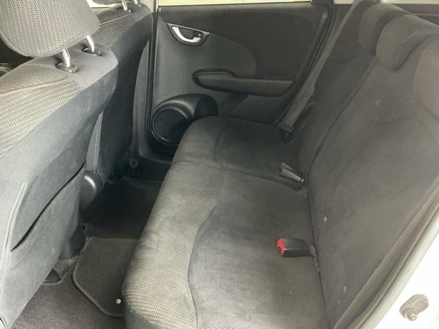 フィット RS CD ETC 16インチアルミホイール 運転席エアバック キ-レス AAC PW ABS パワーステ スマートキーシステム 両席エアバック(45枚目)