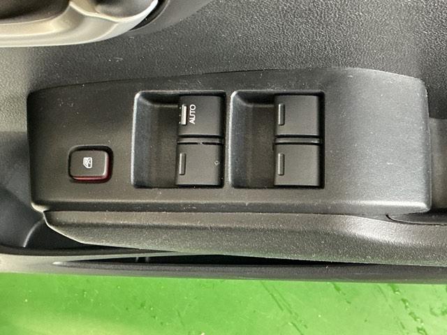 フィット RS CD ETC 16インチアルミホイール 運転席エアバック キ-レス AAC PW ABS パワーステ スマートキーシステム 両席エアバック(58枚目)