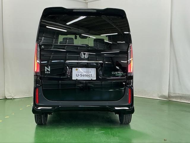 N-BOXカスタム ベースグレード ドラレコ ナビ Rカメラ ブルートゥース USB接続 CMBS Dレコ ベンチシート オートエアコン スマートキ LED 盗難防止装置 クルコン ETC バックカメラ フルセグTV パワーステアリング(9枚目)