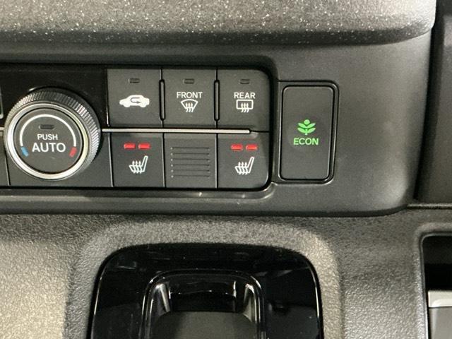 N-BOXカスタム ベースグレード ドラレコ ナビ Rカメラ ブルートゥース USB接続 CMBS Dレコ ベンチシート オートエアコン スマートキ LED 盗難防止装置 クルコン ETC バックカメラ フルセグTV パワーステアリング(16枚目)