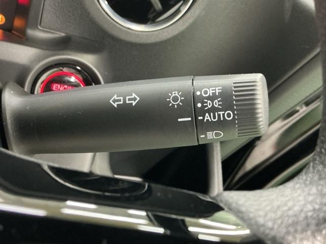 N-BOXカスタム ベースグレード ドラレコ ナビ Rカメラ ブルートゥース USB接続 CMBS Dレコ ベンチシート オートエアコン スマートキ LED 盗難防止装置 クルコン ETC バックカメラ フルセグTV パワーステアリング(27枚目)