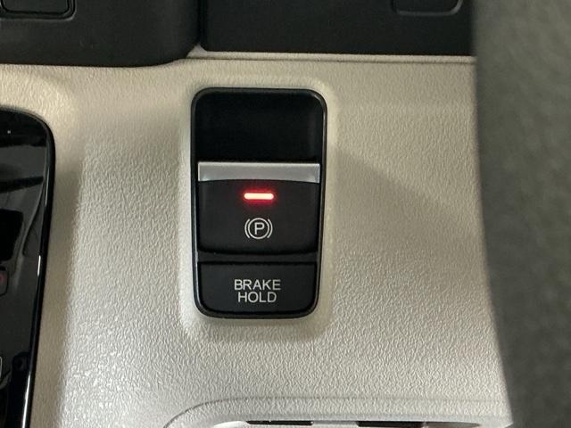 N-BOX ベースグレード ナビ Rカメラ ブルートゥース フルセグ 衝突軽減システム スマートキ- カーテンエアバック イモビライザー ECOモード 横滑り防止 オートクルーズ LEDヘッドライト キーフリー 地デジ ABS(16枚目)