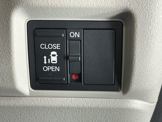 N-BOX ベースグレード ナビ Rカメラ ブルートゥース フルセグ 衝突軽減システム スマートキ- カーテンエアバック イモビライザー ECOモード 横滑り防止 オートクルーズ LEDヘッドライト キーフリー 地デジ ABS(26枚目)