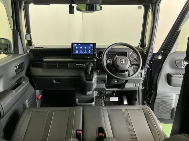 N-BOXカスタム コーディネートスタイル ドラレコ ナビ Rカメラ ブルートゥース オートクルーズ フルセグ対応 W電動ドア シートヒータ LED ESC リアカメラ ETC 整備記録簿 ソナー ベンチシート DVD アイドリングストップ(2枚目)