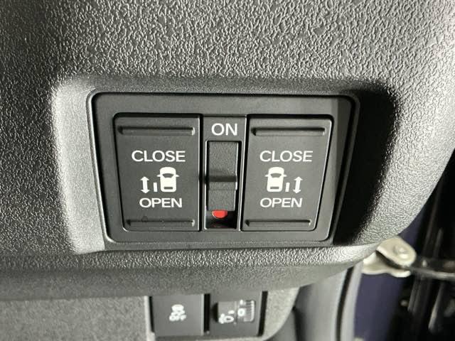 N-BOXカスタム コーディネートスタイル ドラレコ ナビ Rカメラ ブルートゥース オートクルーズ フルセグ対応 W電動ドア シートヒータ LED ESC リアカメラ ETC 整備記録簿 ソナー ベンチシート DVD アイドリングストップ(28枚目)