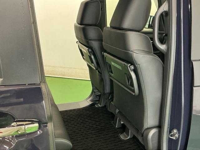 N-BOXカスタム コーディネートスタイル ドラレコ ナビ Rカメラ ブルートゥース オートクルーズ フルセグ対応 W電動ドア シートヒータ LED ESC リアカメラ ETC 整備記録簿 ソナー ベンチシート DVD アイドリングストップ(62枚目)