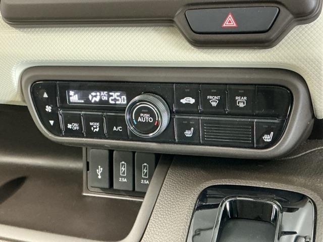 N-BOX L ナビ Rカメラ ブルートゥース CD 衝突回避支援ブレーキ I-STOP クリソナ PW パワステ Sヒーター スマ-トキ- Bカメ 横滑り防止 整備記録簿 LEDライト エアコン付き Wエアバック(14枚目)