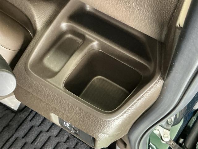 N-BOX L ナビ Rカメラ ブルートゥース CD 衝突回避支援ブレーキ I-STOP クリソナ PW パワステ Sヒーター スマ-トキ- Bカメ 横滑り防止 整備記録簿 LEDライト エアコン付き Wエアバック(17枚目)