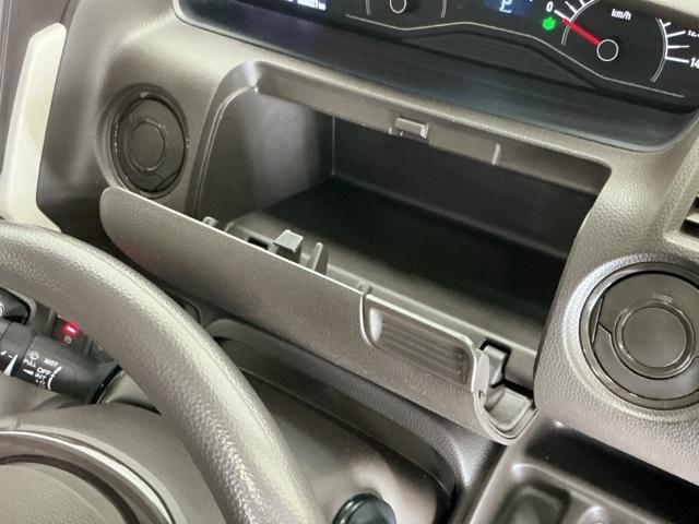 N-BOX L ナビ Rカメラ ブルートゥース CD 衝突回避支援ブレーキ I-STOP クリソナ PW パワステ Sヒーター スマ-トキ- Bカメ 横滑り防止 整備記録簿 LEDライト エアコン付き Wエアバック(57枚目)