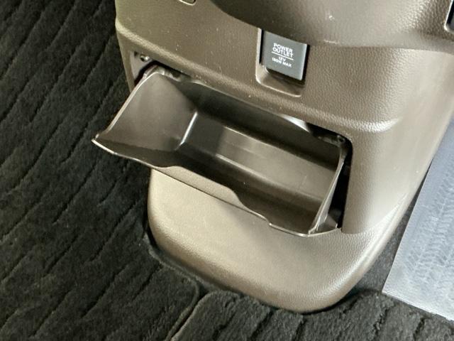 N-BOX L ナビ Rカメラ ブルートゥース CD 衝突回避支援ブレーキ I-STOP クリソナ PW パワステ Sヒーター スマ-トキ- Bカメ 横滑り防止 整備記録簿 LEDライト エアコン付き Wエアバック(58枚目)