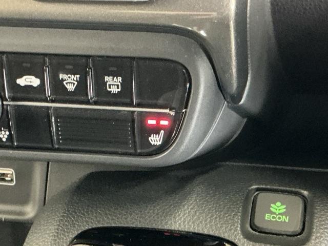 N-WGNカスタム Lホンダセンシング ナビ Rカメラ ブルートゥース フルセグ クリソナ ETC付き ブレーキサポート ECON 整備記録簿 スマ-トキ- エアコン バックカメラ LEDヘッド オートクルーズ USB接続 DVD 盗難防止(14枚目)