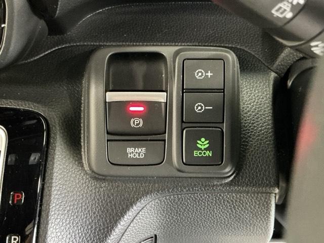 N-BOXカスタム L ナビ Rカメラ ブルートゥース フルセグTV 両席電動スライドドア Pソナー サイドエアバッグ Aストップ シートヒータ ベンチシート 点検記録簿 キーフリーシステム LEDライト リアカメ AC(17枚目)