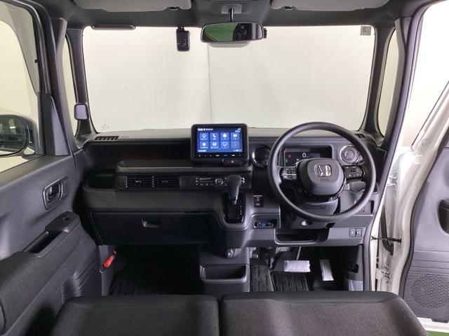 Ｎ－ＢＯＸカスタム ベースグレード　ドラレコ　ナビ　Ｒカメラ　ブルートゥース　ＵＳＢ接続　ＣＭＢＳ　Ｄレコ　ベンチシート　オートエアコン　スマートキ　ＬＥＤ　盗難防止装置　クルコン　ＥＴＣ　バックカメラ　フルセグＴＶ　パワーステアリング（2枚目）