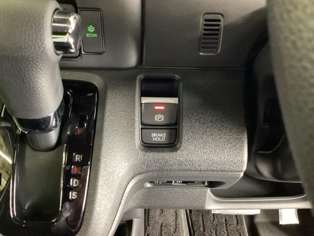 Ｎ－ＢＯＸカスタム ベースグレード　ドラレコ　ナビ　Ｒカメラ　ブルートゥース　ＵＳＢ接続　ＣＭＢＳ　Ｄレコ　ベンチシート　オートエアコン　スマートキ　ＬＥＤ　盗難防止装置　クルコン　ＥＴＣ　バックカメラ　フルセグＴＶ　パワーステアリング（22枚目）