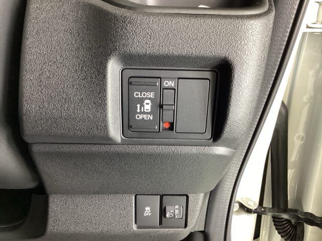 Ｎ－ＢＯＸカスタム ベースグレード　ドラレコ　ナビ　Ｒカメラ　ブルートゥース　ＵＳＢ接続　ＣＭＢＳ　Ｄレコ　ベンチシート　オートエアコン　スマートキ　ＬＥＤ　盗難防止装置　クルコン　ＥＴＣ　バックカメラ　フルセグＴＶ　パワーステアリング（27枚目）