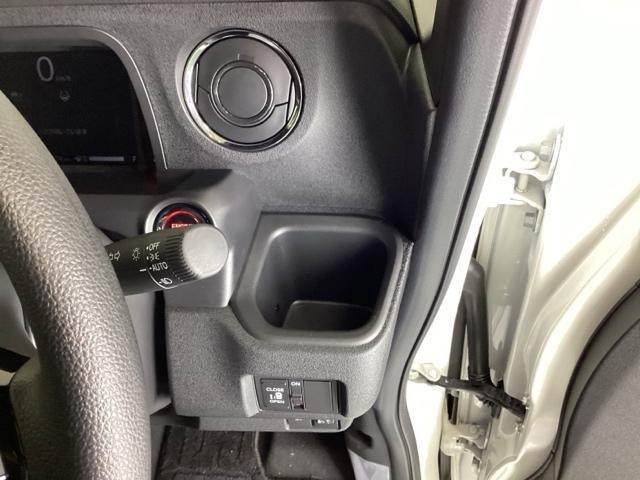 Ｎ－ＢＯＸカスタム ベースグレード　ドラレコ　ナビ　Ｒカメラ　ブルートゥース　ＵＳＢ接続　ＣＭＢＳ　Ｄレコ　ベンチシート　オートエアコン　スマートキ　ＬＥＤ　盗難防止装置　クルコン　ＥＴＣ　バックカメラ　フルセグＴＶ　パワーステアリング（51枚目）