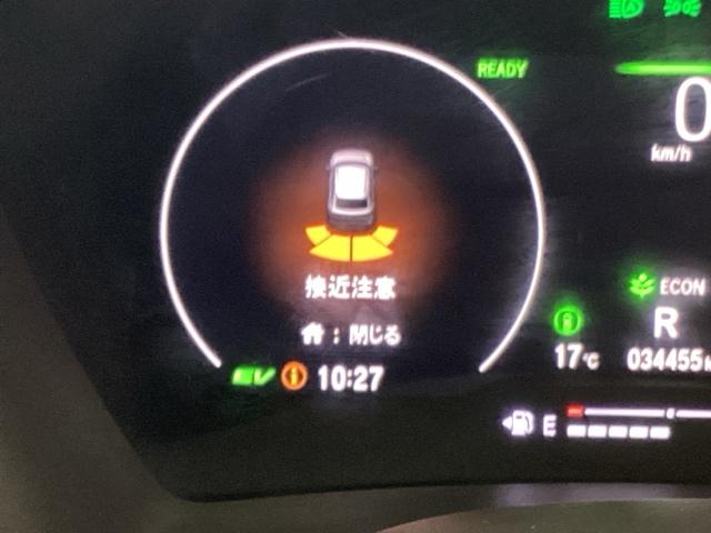 ヴェゼル ｅ：ＨＥＶＸ　ナビ　Ｒカメラ　ブルートゥース　フルセグＴＶ　前後障害物センサー　ＡＡＣ　イモビライザー　スマ－トキ－　誤発進抑制　ＰＷ　リアカメラ　クルコン　ＥＳＣ　ＥＴＣ装備　キーフリー　ＬＥＤヘッドランプ　ＰＳ（14枚目）