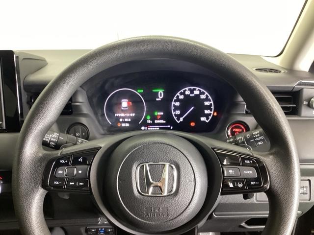 ヴェゼル ｅ：ＨＥＶＸ　ナビ　Ｒカメラ　ブルートゥース　フルセグＴＶ　前後障害物センサー　ＡＡＣ　イモビライザー　スマ－トキ－　誤発進抑制　ＰＷ　リアカメラ　クルコン　ＥＳＣ　ＥＴＣ装備　キーフリー　ＬＥＤヘッドランプ　ＰＳ（23枚目）