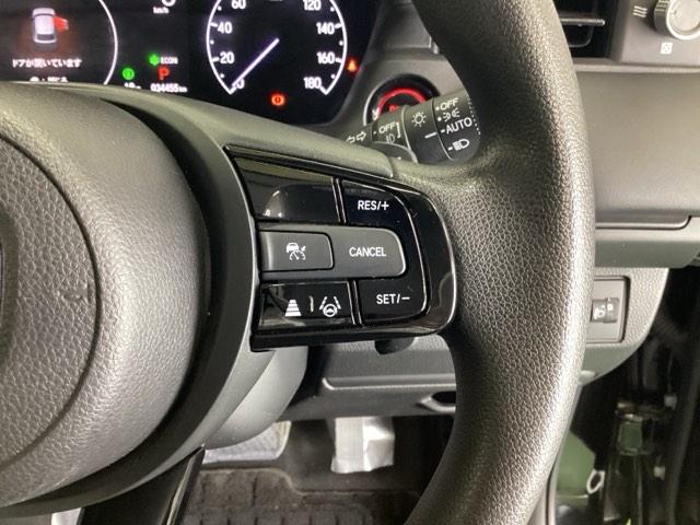 ヴェゼル ｅ：ＨＥＶＸ　ナビ　Ｒカメラ　ブルートゥース　フルセグＴＶ　前後障害物センサー　ＡＡＣ　イモビライザー　スマ－トキ－　誤発進抑制　ＰＷ　リアカメラ　クルコン　ＥＳＣ　ＥＴＣ装備　キーフリー　ＬＥＤヘッドランプ　ＰＳ（48枚目）