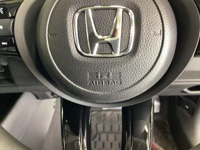 ヴェゼル ｅ：ＨＥＶＸ　ナビ　Ｒカメラ　ブルートゥース　フルセグＴＶ　前後障害物センサー　ＡＡＣ　イモビライザー　スマ－トキ－　誤発進抑制　ＰＷ　リアカメラ　クルコン　ＥＳＣ　ＥＴＣ装備　キーフリー　ＬＥＤヘッドランプ　ＰＳ（54枚目）