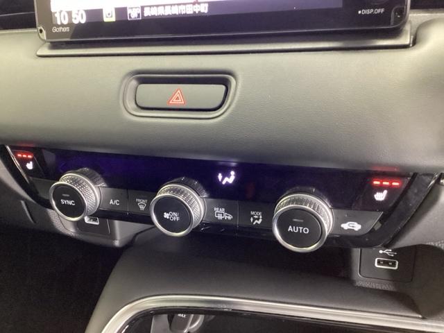 ヴェゼル ｅ：ＨＥＶＺ　ドラレコ　ナビ　Ｒカメラ　ブルートゥース　衝突回避支援ブレーキ機能　スマキ　Ｐトランク　フルオートエアコン　Ｄレコ　エアバッグ　両席エアバック　パワーウィンドウ　ＬＥＤランプ　ソナー　クルーズＣ（21枚目）