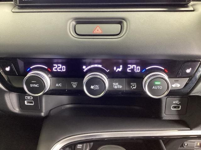 ヴェゼル ｅ：ＨＥＶＺ　ドラレコ　ナビ　Ｒカメラ　ブルートゥース　衝突回避支援ブレーキ機能　スマキ　Ｐトランク　フルオートエアコン　Ｄレコ　エアバッグ　両席エアバック　パワーウィンドウ　ＬＥＤランプ　ソナー　クルーズＣ（22枚目）