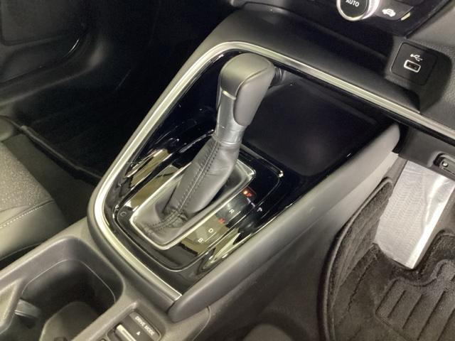 ヴェゼル ｅ：ＨＥＶＺ　ドラレコ　ナビ　Ｒカメラ　ブルートゥース　衝突回避支援ブレーキ機能　スマキ　Ｐトランク　フルオートエアコン　Ｄレコ　エアバッグ　両席エアバック　パワーウィンドウ　ＬＥＤランプ　ソナー　クルーズＣ（23枚目）