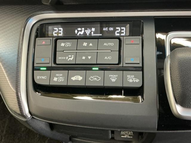 ステップワゴンスパーダ スパーダハイブリッドＧホンダセンシング　ドラレコ　ナビ　Ｒカメラ　ブルートゥース　ＣＭＢＳ　リヤカメラ　スマキー　Ａストップ　ＥＳＣ　ＵＳＢ入力　両側自動ドア　オートエアコン　カーテンエアバッグ　ＬＥＤヘッドライト　クルーズコントロール（15枚目）