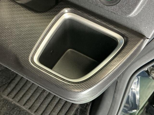 ステップワゴンスパーダ スパーダハイブリッドＧホンダセンシング　ドラレコ　ナビ　Ｒカメラ　ブルートゥース　ＣＭＢＳ　リヤカメラ　スマキー　Ａストップ　ＥＳＣ　ＵＳＢ入力　両側自動ドア　オートエアコン　カーテンエアバッグ　ＬＥＤヘッドライト　クルーズコントロール（18枚目）